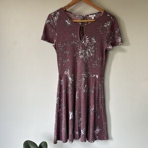 Love Fire Botanical T-Shirt Dress Women’s Small Burgundy Boho Casual